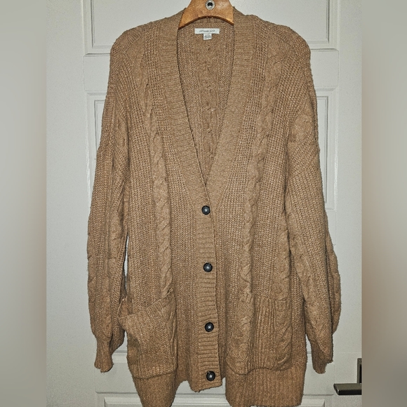 American Eagle Outfitters Tops - American Eagle Outfitters Cable Knit Cardigan